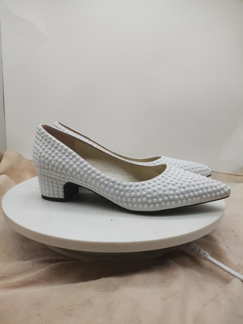 Low Heel Shoes